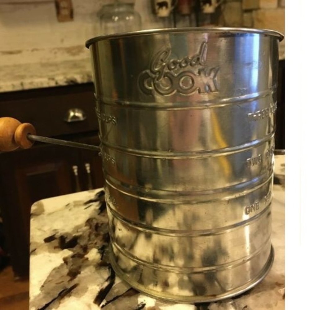 Vintage Good Cook Measuring Flour Sifter Aluminum 3 Cup Wood Knob VERY CLEAN